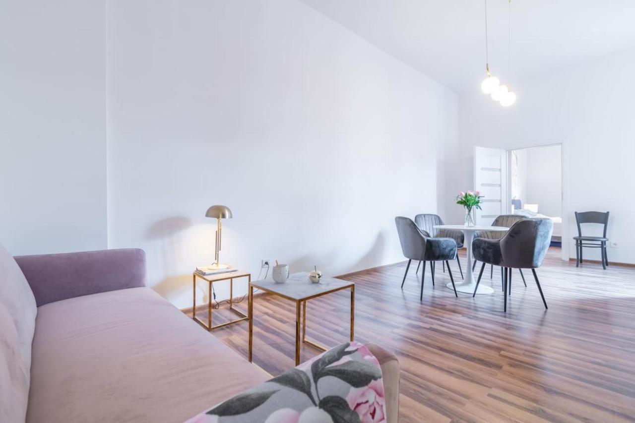 Apartamento Opera Bytom Exterior foto